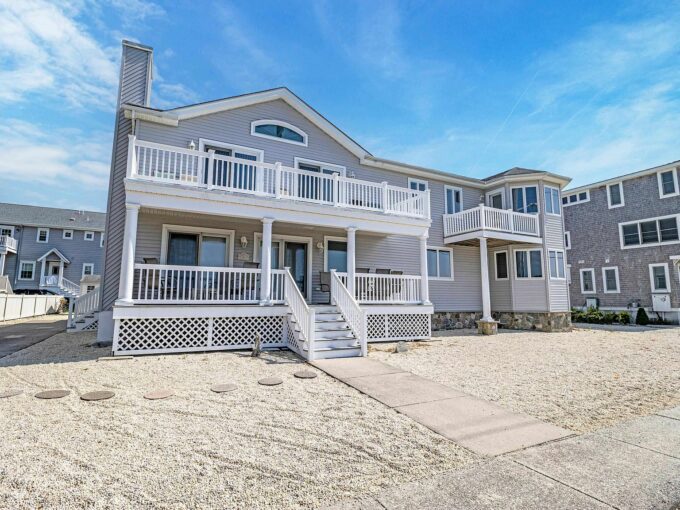 Shore Homes & Living Featuring This 8 Bed House In Avalon