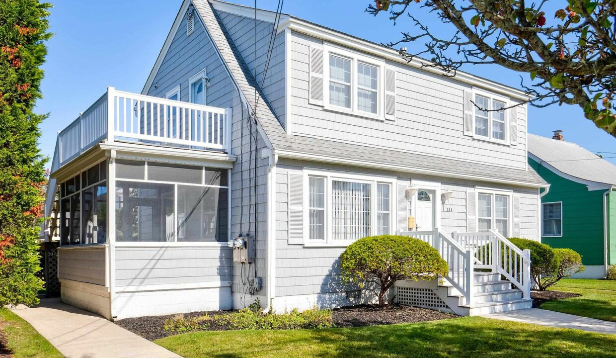 Shore Homes & Living - 244 103rd St, Stone Harbor, NJ 08247
