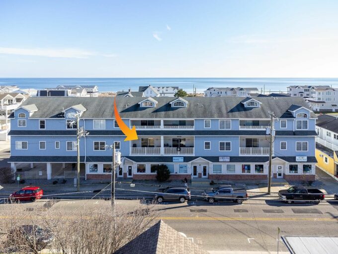 Shore Homes & Living Featuring This 3 Bed Property In Sea Isle City