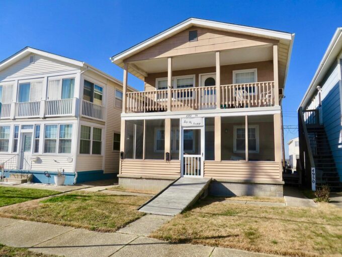 Shore Homes & Living Featuring This 6 Bed House In Ocean City