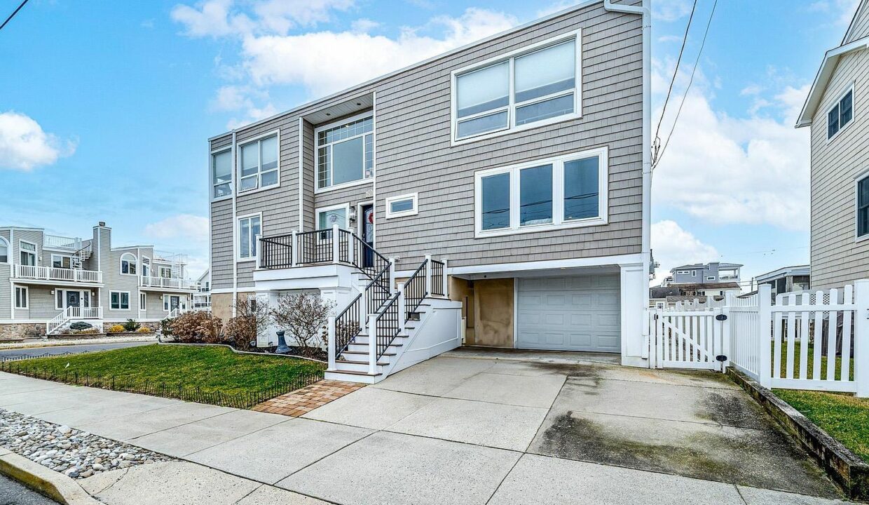 Shore Homes & Living - 300 47th St, Ocean City, NJ 08226
