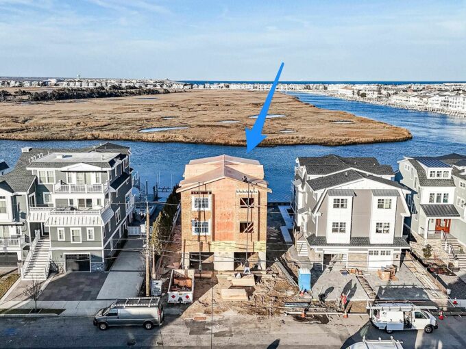 Shore Homes & Living Featuring This 5 Bed Townhouse In Avalon