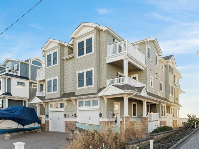 Shore Homes & Living Featuring This 4 Bed Townhouse In Sea Isle City