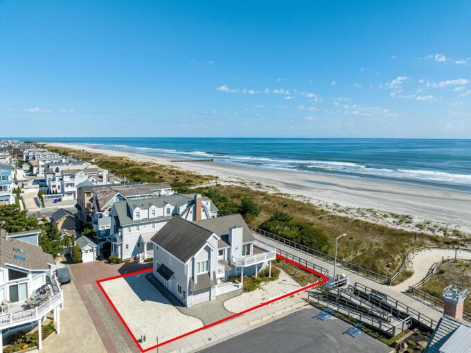 Shore Homes & Living Featuring This 4 Bed House In Avalon