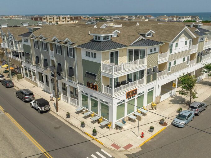 Shore Homes & Living Featuring This 6 Bed Property In Sea Isle City