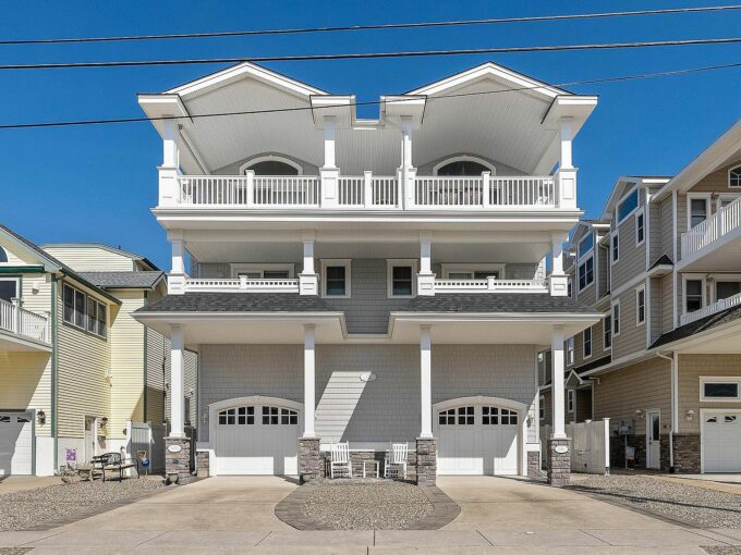 Shore Homes & Living Featuring This 5 Bed Townhouse In Sea Isle City